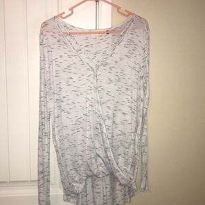 Boutique white/ black knit top